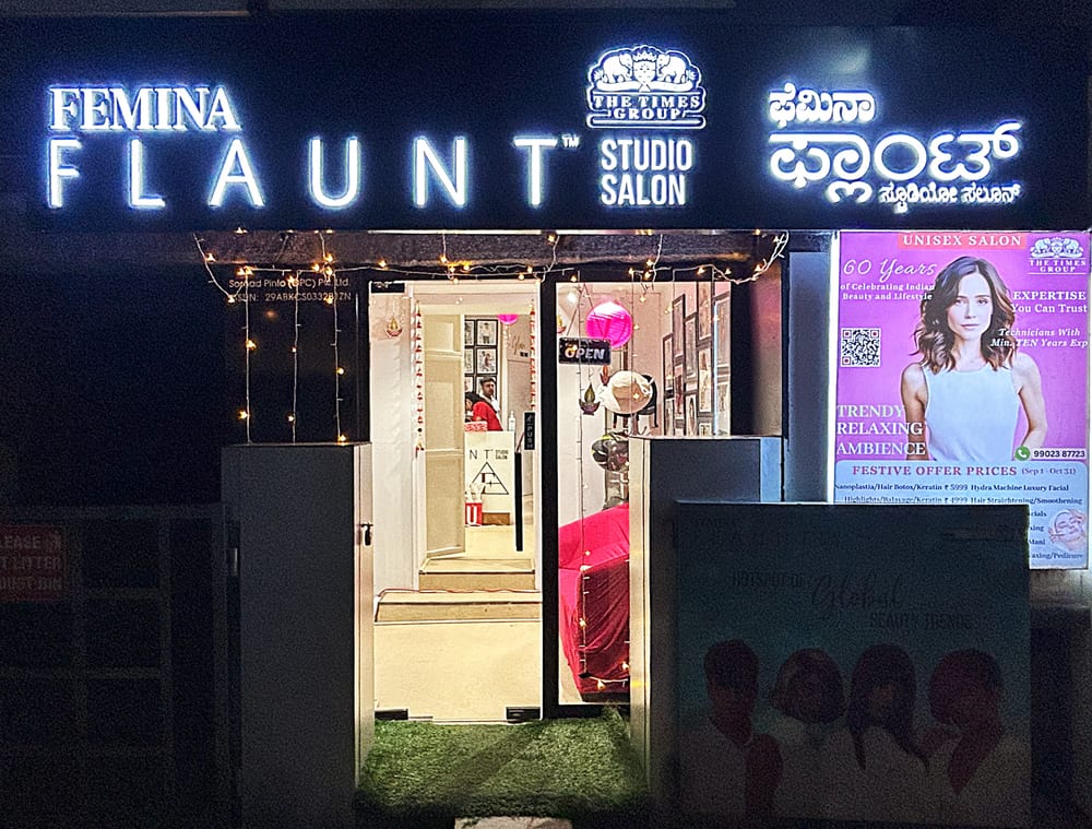 Femina Flaunt Studio Salon storefront